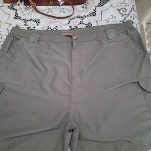 Rugged Earth Outfitters Men's Cargo Shorts - Green